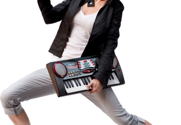 Episode #49 – Liz DeRoche aka The Singing Lizard